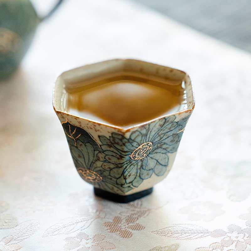 青花火石红描金纯手绘荷韵茶杯家用陶瓷主人杯高档新中式茶具,电子元器件市场,其它元器件,淘宝优惠券,粉丝福利购,淘宝优惠卷