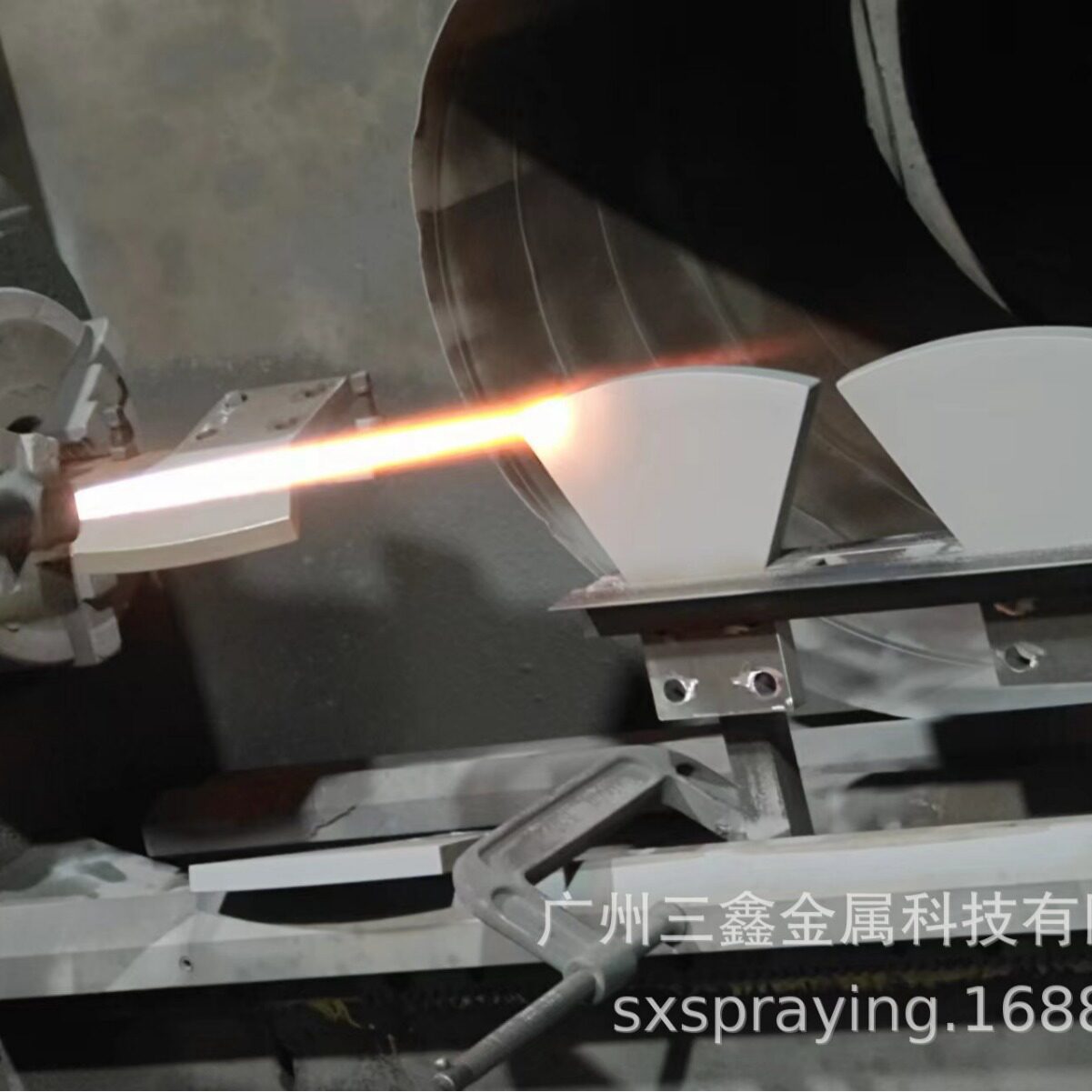搅拌机叶片喷涂碳化钨涂层 耐磨涂层硬度高 SX9000超音速喷涂设备
