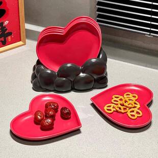 新款高颜值爱心家用陶瓷吐骨碟高级感轻奢精致可爱餐桌垃圾骨头盘