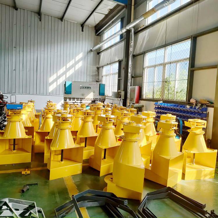 60小型融雪撒布机MLY皮车盐悬挂离心式融雪剂0撒布机除卡雪除冰撒