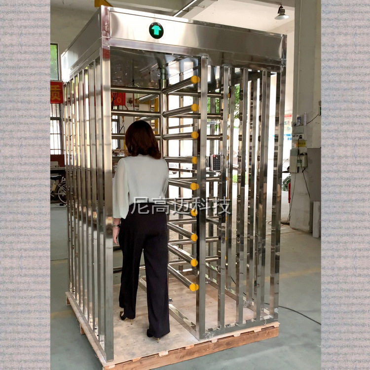 立式全高不锈钢棍闸电动智能刷卡人脸识别转闸门防尾随十字辊闸