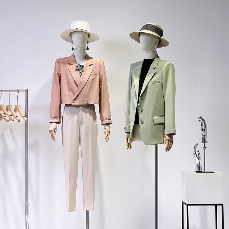 韩版平肩平胸模特道具展示衣架服装店女模特人台橱窗展示陈列假人