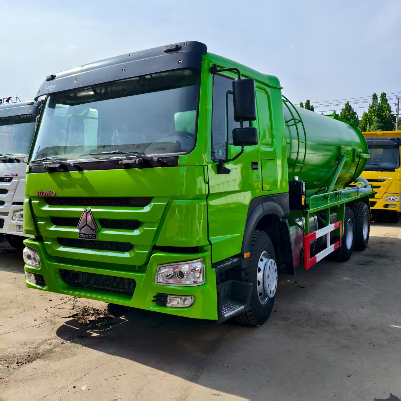 重汽豪沃吸污车371马力20方6x4高压清洗排污车出口豪沃吸污车