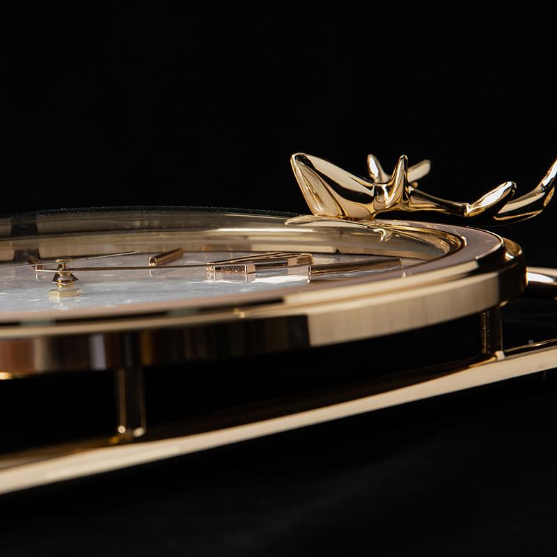 。客厅家用挂FIU表新款轻奢大挂气钟钟表现简约吊代钟创意时钟挂