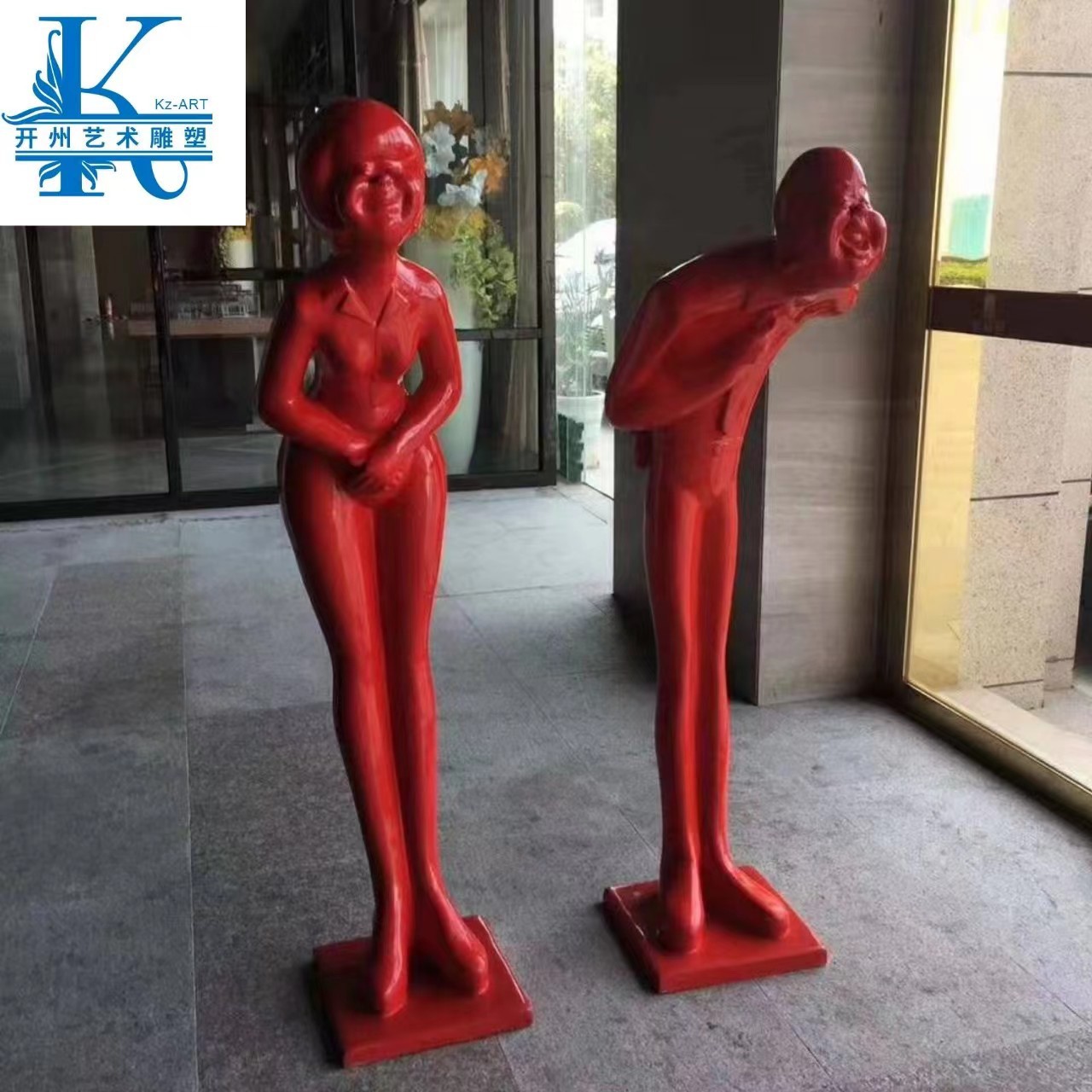 玻璃钢鞠躬迎宾人物雕塑酒店餐厅KTV开业礼门口招财树脂落地摆件
