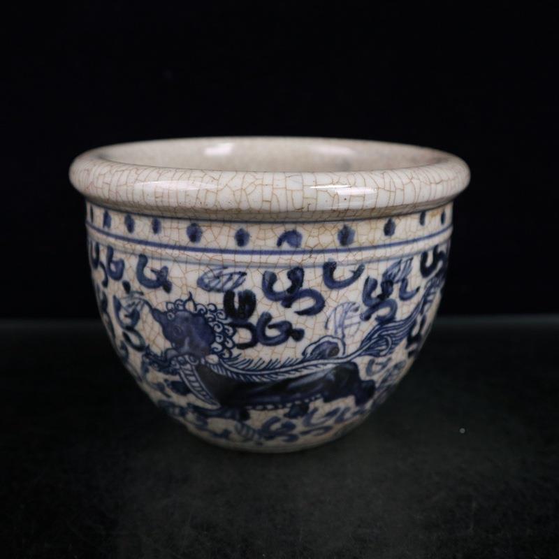 家古玩做旧摆仿古陶瓷工艺厂品开片青花缠枝莲鱼藻狮纹天字罐QUU