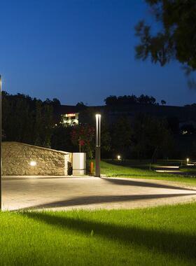 户外防水简约草坪灯庭院景观灯别墅小区高杆灯室外道路灯LED灯具