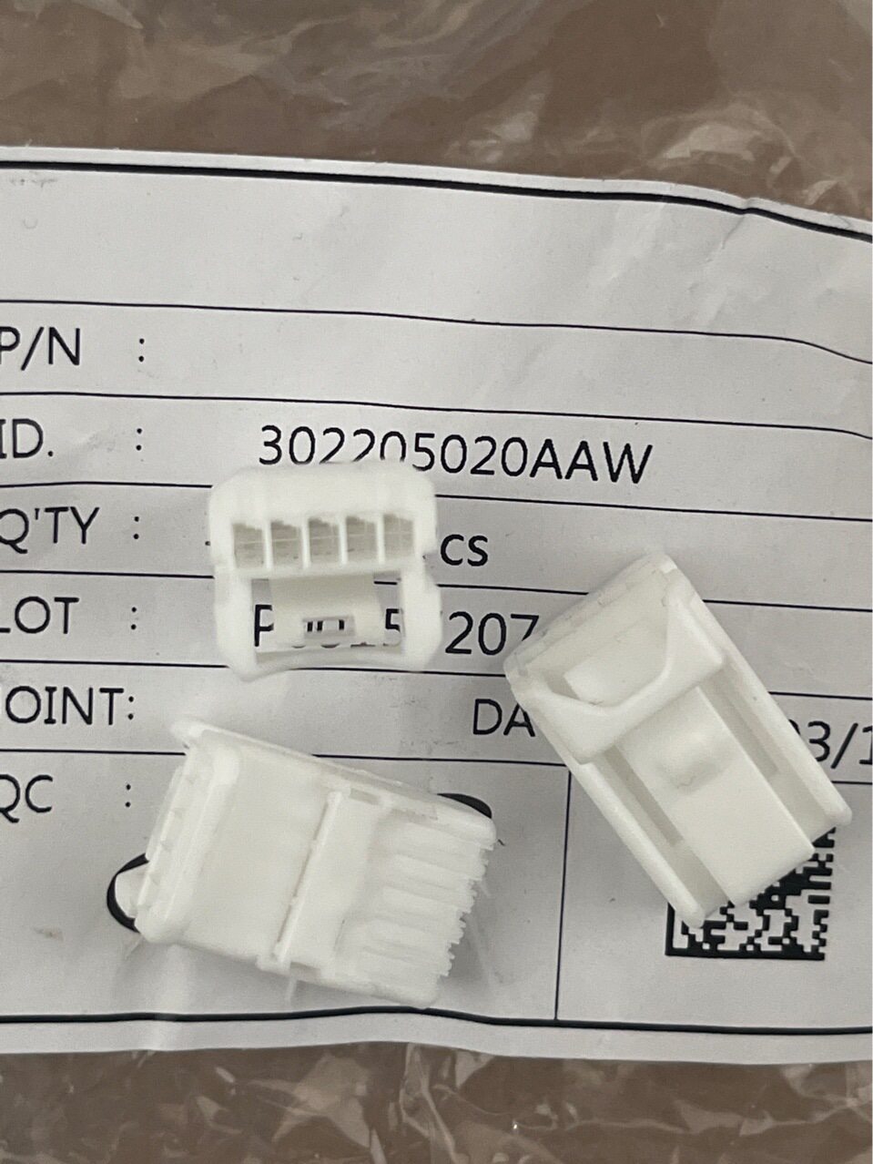 胡连302205020AAW连接器接插件塑壳护套现货供应