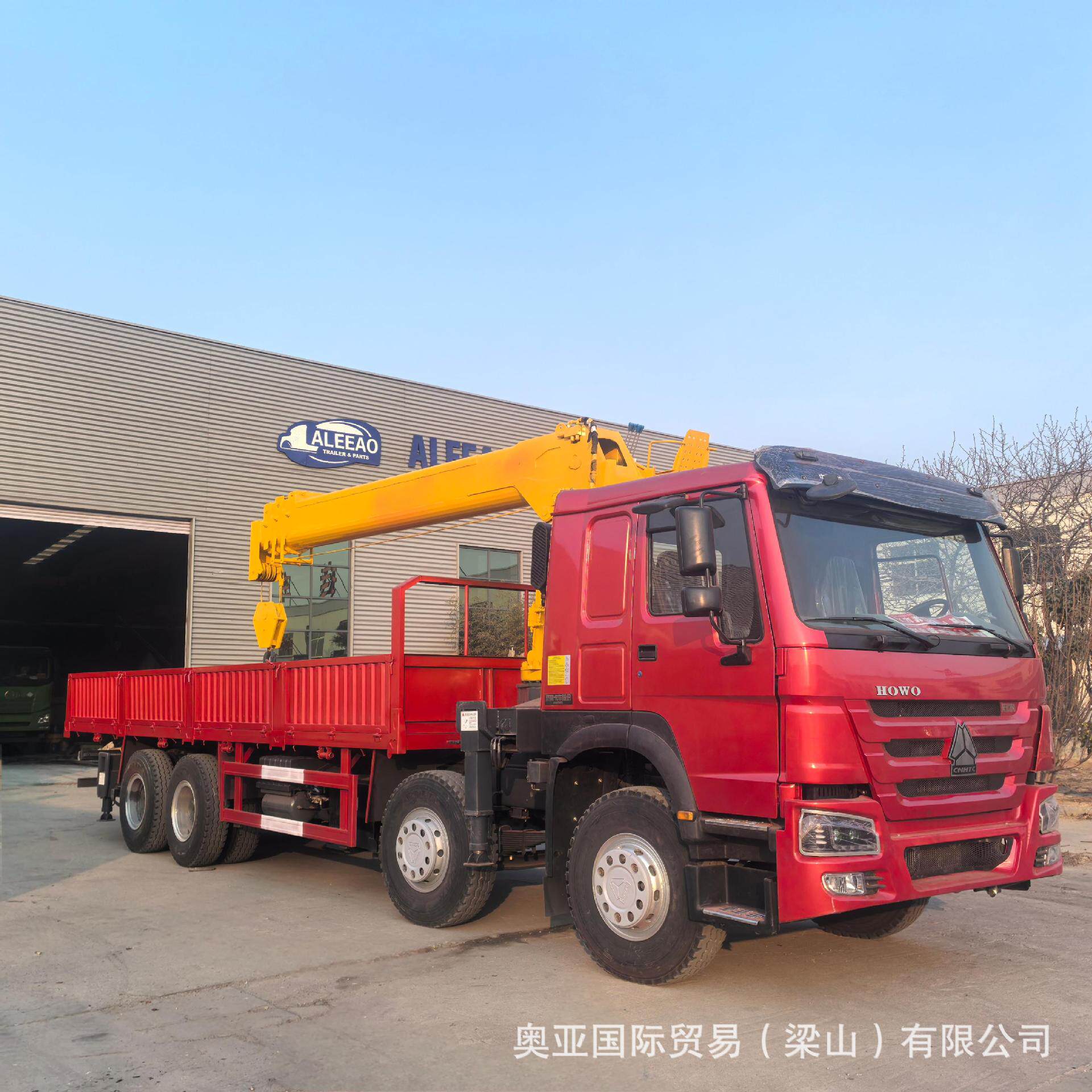 跨境供应非洲HOWO371马力自卸车12轮随车吊徐工直臂吊12吨-16吨