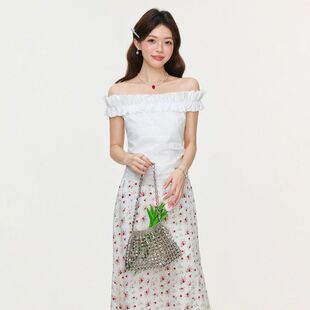 甜辣纯欲白色一字肩木耳边T恤女2026夏季 上衣 气质一字领斜肩短款