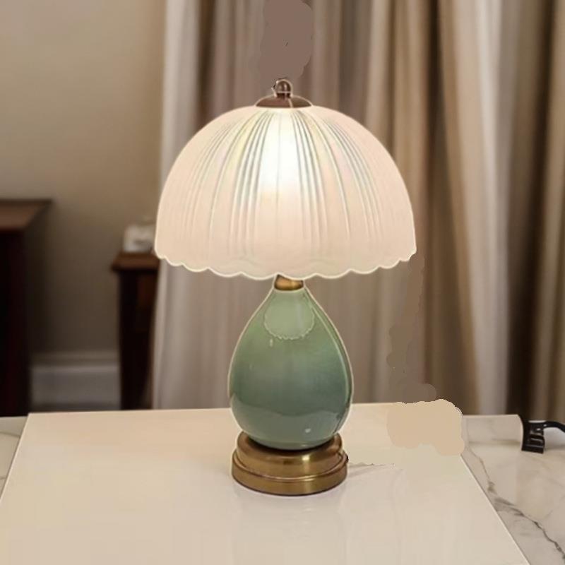 网红卧室夜灯温馨浪漫书房陶瓷台灯护眼床头装饰调光台灯直销