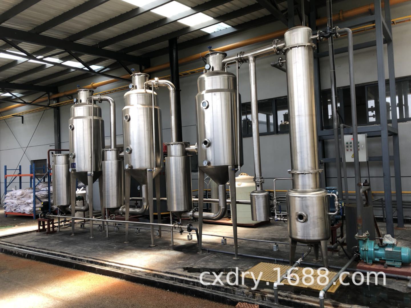 厂家供应吉林盐水蒸发器大同氯化铵蒸发结晶器多效蒸发器厂家现货