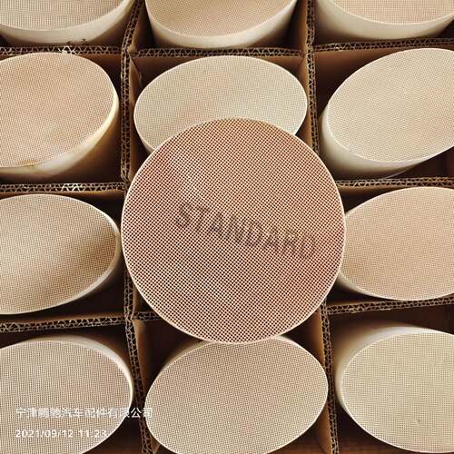 适用于汽油柴油三元催化器陶瓷载体欧四OBD各种型号齐全