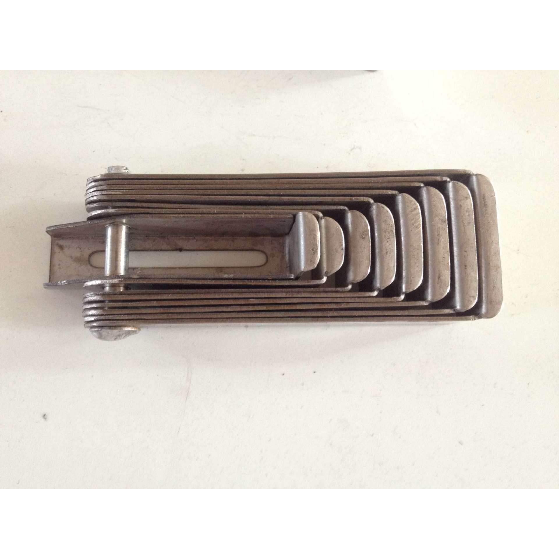 制帽工具---帽盖别子可调整尺寸