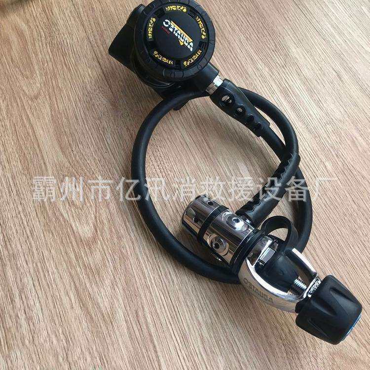 潜水调节器减压高压气体调节呼吸频率和通气量应急呼吸器