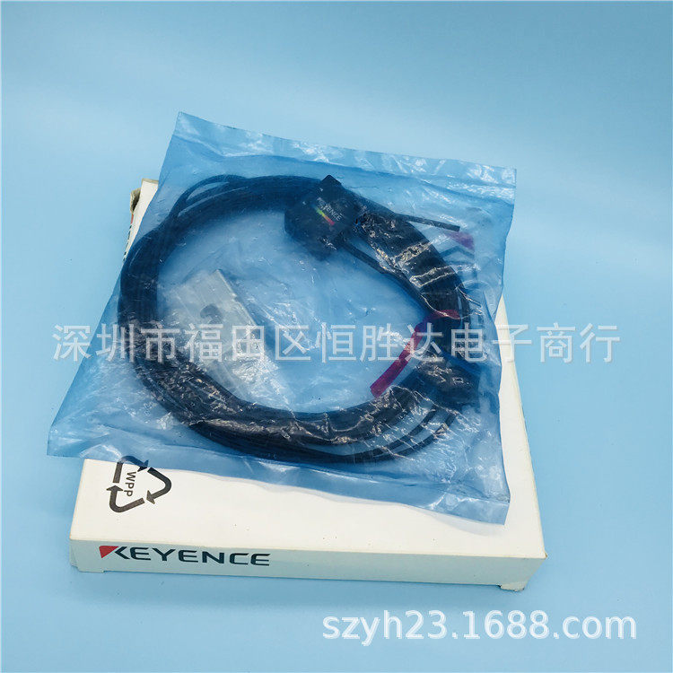 基恩士CZ-H52CZ-H37SCZ-H35SCZ-H72CZ-K1PCZ-V21AP控制器r