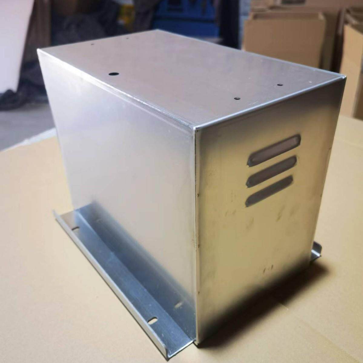 直销钣金机箱外壳加工猪獒材质不锈钢表面拉丝不锈钢控制器克