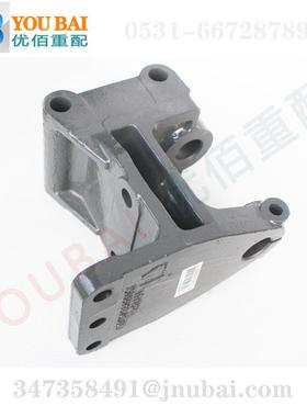 中国重汽豪沃T7HTX前簧前支架汕德卡豪瀚前钢板前支架胶垫板簧