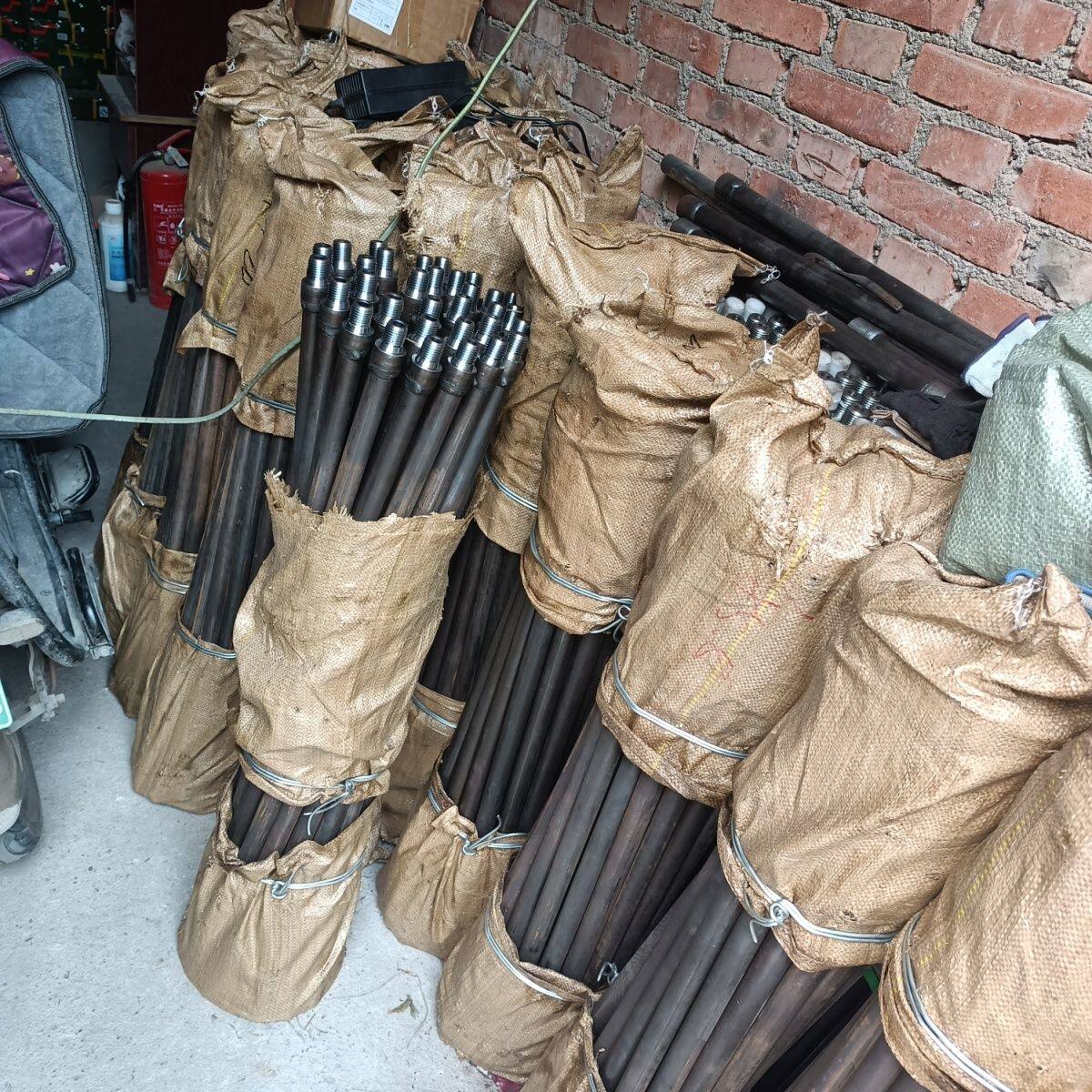 1米水钻机铺管机加长杆改自来水穿越马路打土钻孔非开挖穿越马路