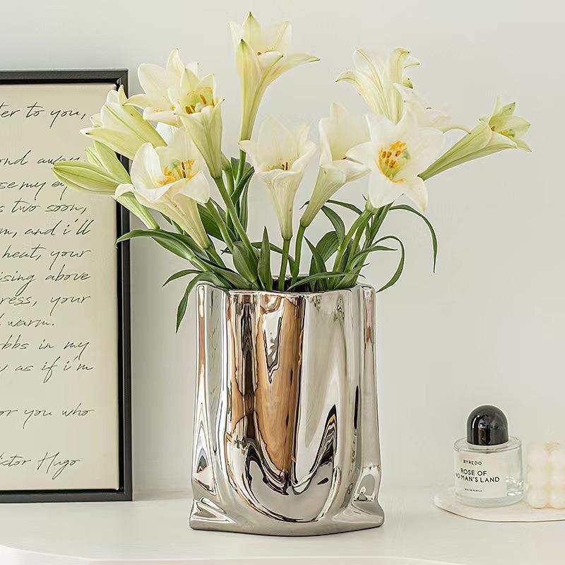 高级感轻奢花风电镀银色瓷陶花瓶网红插客器创意厅餐桌装高温电镀