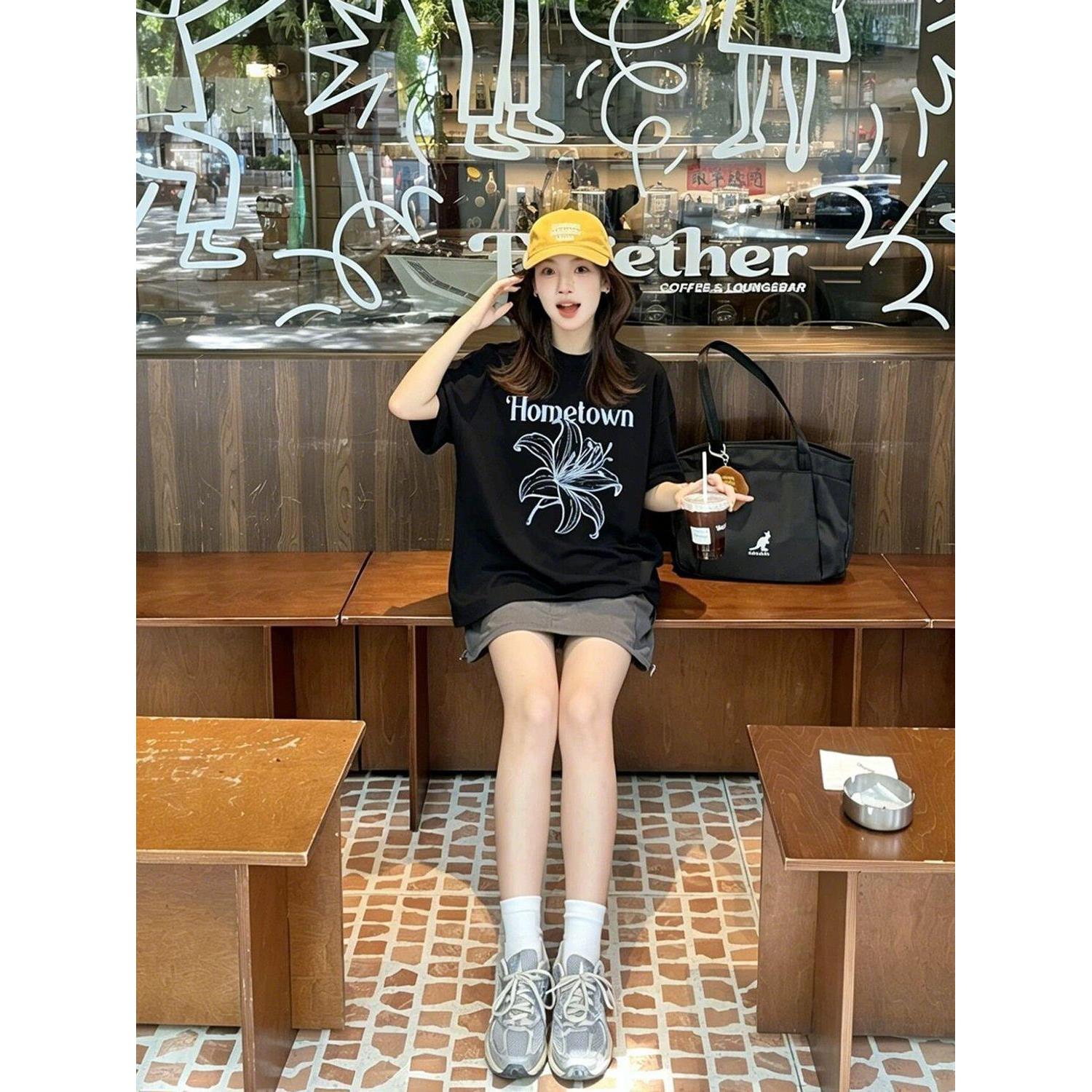韩系慵懒风宽松休闲黑色短袖t恤女2026春夏新款设计感正肩上衣潮