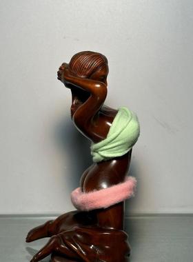 旧藏黄木雕仿古木美女质人物摆件跪姿人体艺术4841抱美头女杨实木