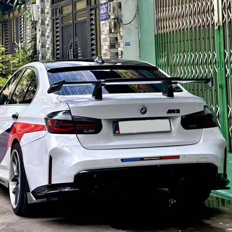 工尾609厂汽定车改装通用款尾翼免打孔M色P大尾翼风翼碳纹GT翼扰