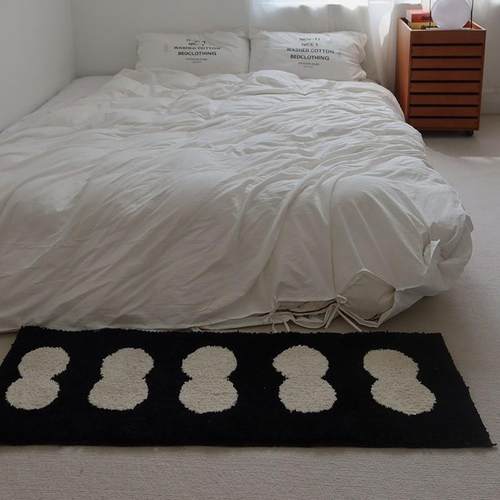 现33代简创约客厅植意绒地毯条卧室床边毯家用加长厚防滑吸水茶几