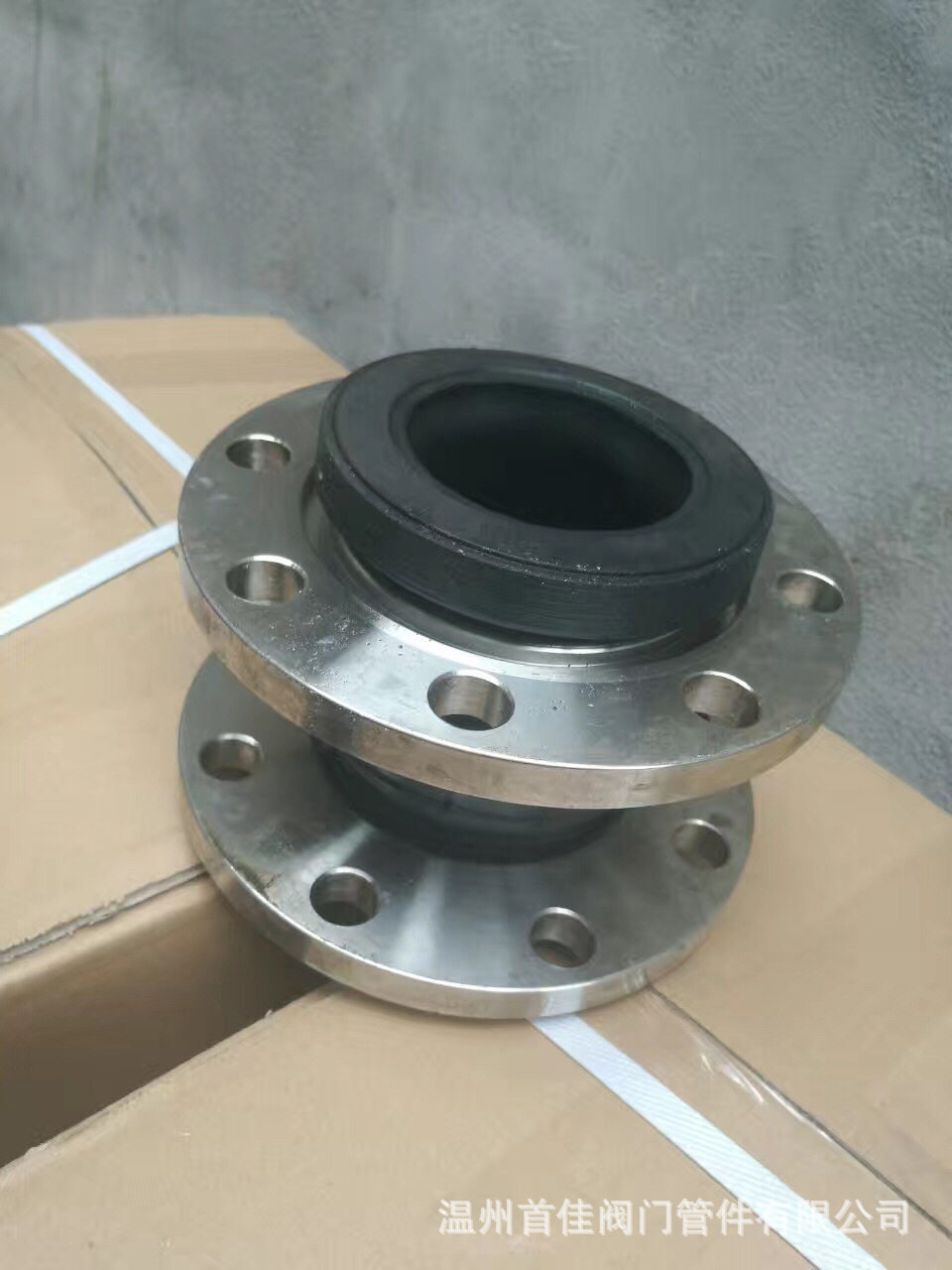 供应不锈钢法兰软接头304PN1.6软接头伸缩器补偿器波纹管
