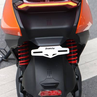 适用极核F99HT58JAE5pro后车牌支上移定托架架固一体座原车直i上