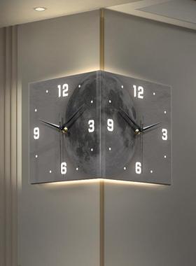 免术打11855孔钟创意转角钟时钟壁灯客厅月球灯拐角发光双面挂led