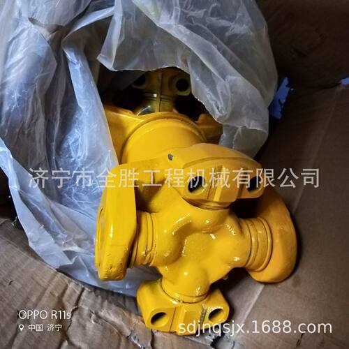 D155A-5推土机万向节履带总成