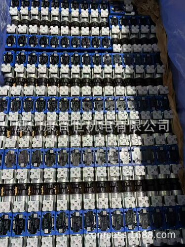 现货供应AA10VSO18DFR1/31R-VPA12N00原装力士乐DREBE6X