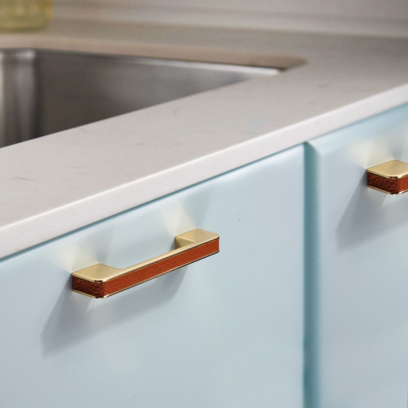 简约金色柜门轻奢衣柜橱柜子门把手抽屉隐形暗拉手轻奢皮质五金