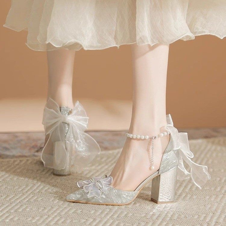法式婚鞋新娘禾秀婚纱两穿粗跟不累脚仙女风银色绝美高跟鞋成人礼