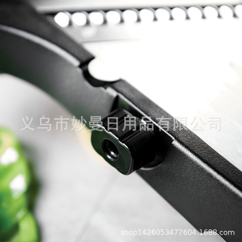 Vegetable slicer跨境多功能切菜器护手调节切换切片刨丝器不锈钢