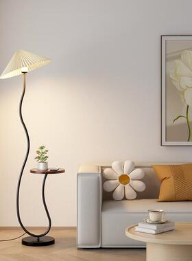 式奶油风地ZON灯客厅卧室床沙发旁边茶几头艺术法复古氛围立式台