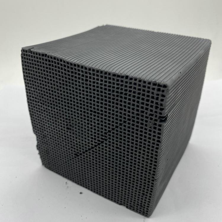 颗炭粒活性蜂窝蜂活性炭制定炭多孔结构空气专用窝活性滤料