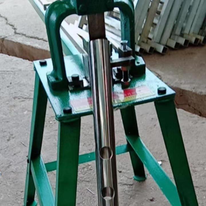 窗楼防梯扶手展货架不架锈钢大门护栏DPT方管圆管冲盗孔机打孔机