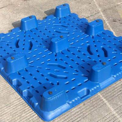 现货卡板地垫物流仓栈吹叉车防潮板塑胶塑RIS九库脚塑料托盘