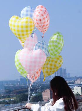 2026元装旦新年年夜人放飞跨飘空爱心气球饰OWB情节摆摊拍照道具