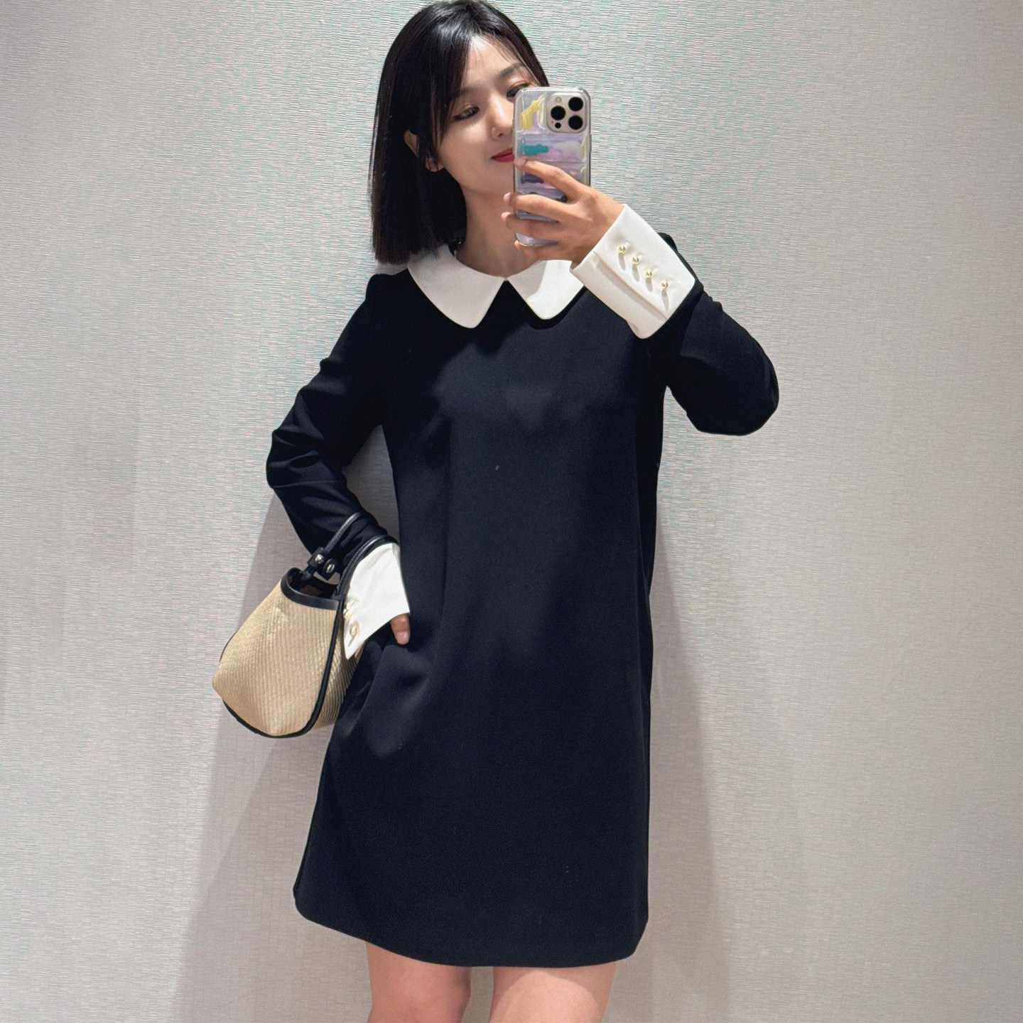 赫本风黑白拼色连衣裙女2025新款翻领A字裙淑女风显瘦中长款裙子