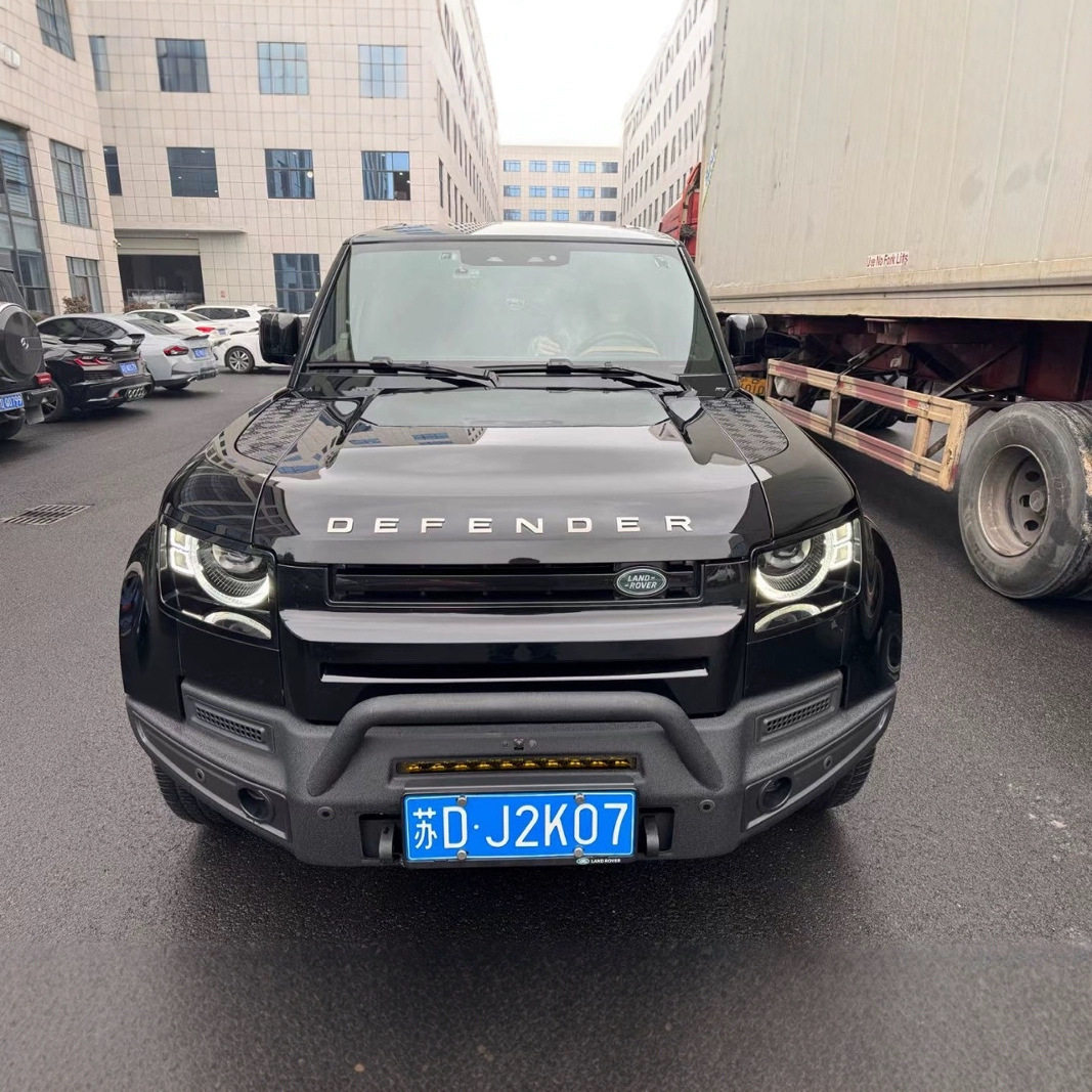 适用于路虎卫士竞技铁杠带灯带牌照架?现货前保险杠总成