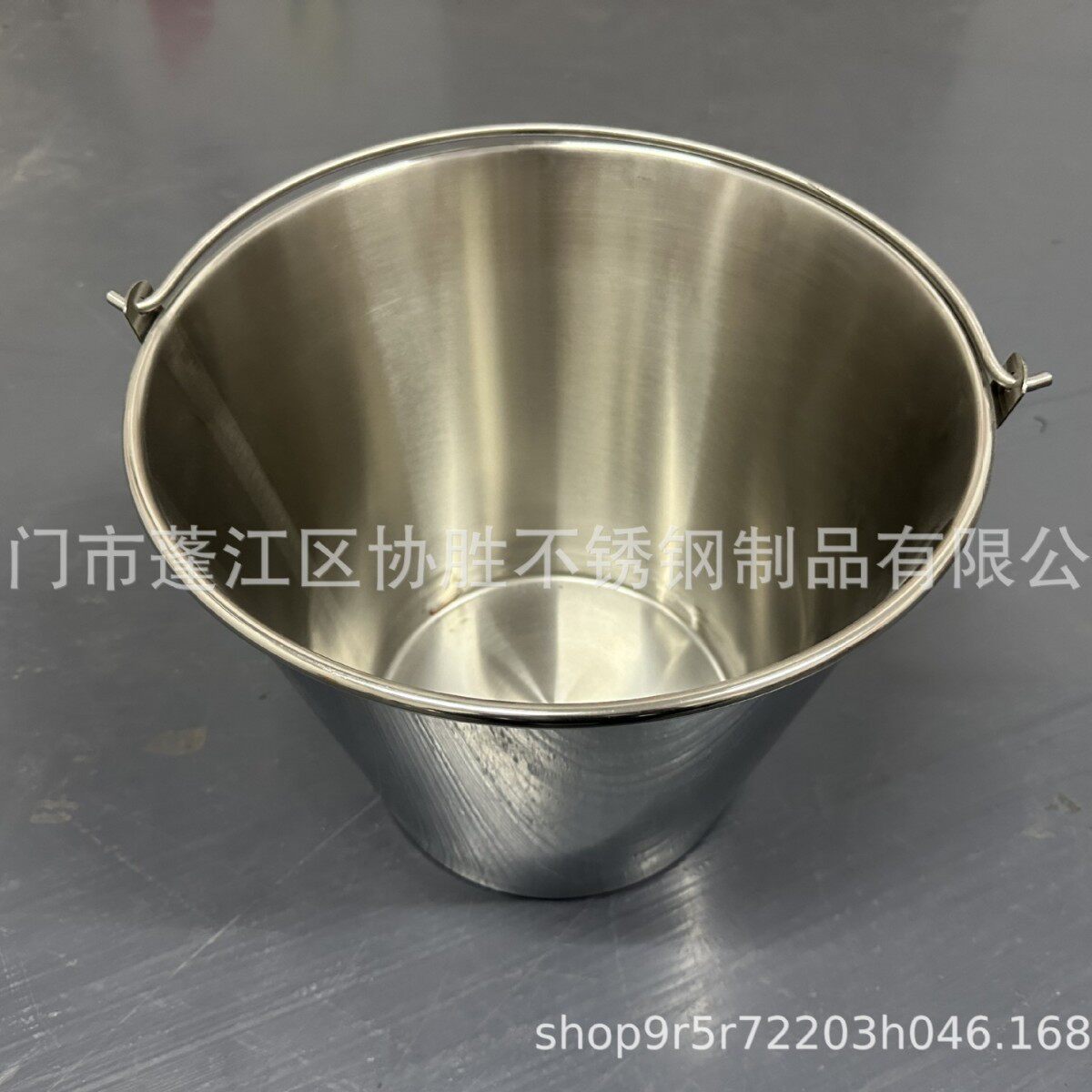 大量销售不锈钢水桶手提桶斜身桶冰桶垃圾桶收集桶铁运专用桶运输