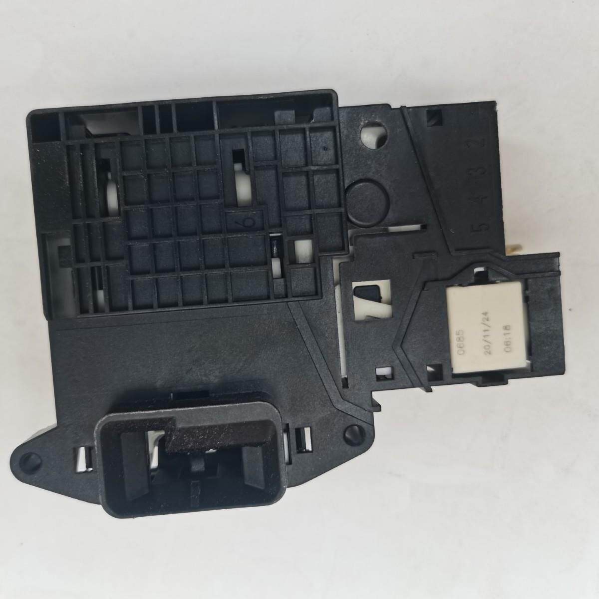 机门锁EBF6衣1315801/门锁开关LG2滚洗ebf61315筒洗衣机安全门锁