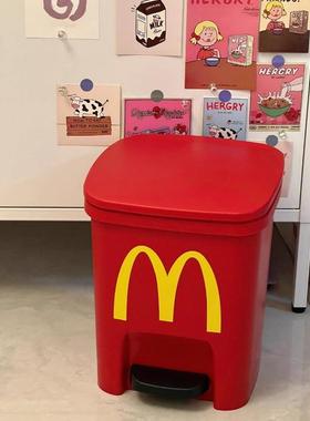 脚踏式麦当劳垃圾桶卡通网红色个性创意家用卧室可爱带盖式卫生桶