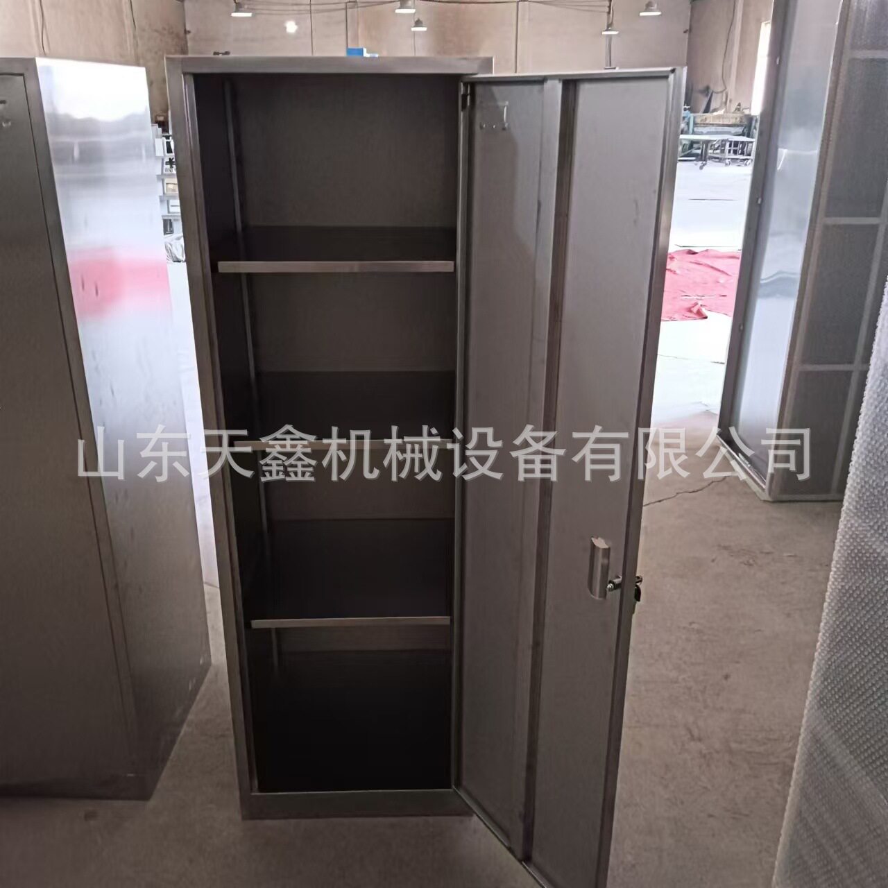 不锈钢储物柜放衣服柜碗柜学校餐盘柜员工食堂多门饭盒储物柜带锁