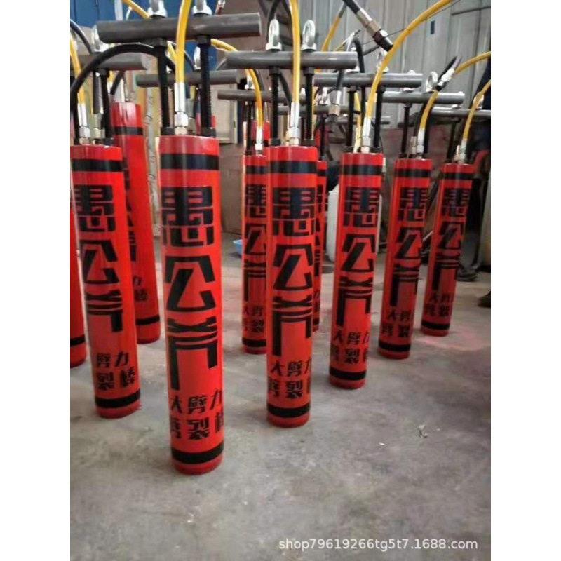 地铁施工挖破硬石头机器碎石器广东江门