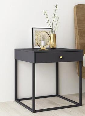 北欧ins风简轻奢网红铁艺简现极床头VXE柜黑色钢代制卧室床约边