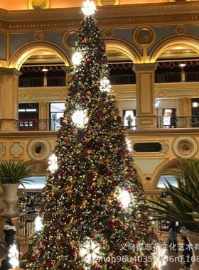 济南大型圣诞树LED霓虹灯发光树网红打卡购物中心装置美陈设计